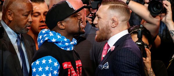 Boxeadores Floyd Mayweather e Conor McGregor - Sputnik Afrique
