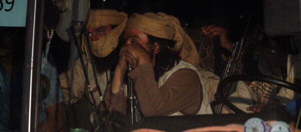 A convoy of Islamic State fighters and their families begin to depart from the Lebanon-Syria border zone in Qalamoun, Syria August 28, 2017. - Sputnik Afrique