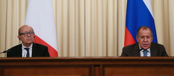 Sergueï Lavrov et Jean-Yves Le Drian - Sputnik Afrique