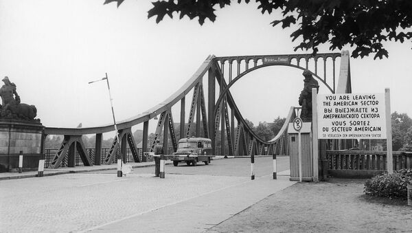 Le pont de Glienicke entre Berlin et Potsdam - Sputnik Afrique