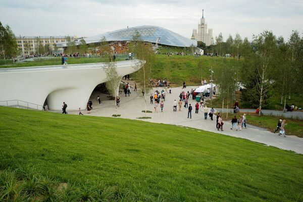 Moscou embellie: histoire, urbanisme novateur et paysages pittoresques au parc Zariadié - Sputnik Afrique