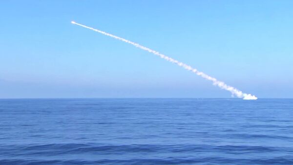 Tir d'un missile Kalibr - Sputnik Afrique
