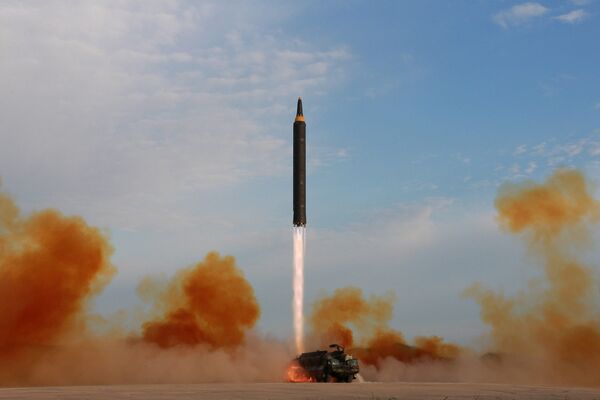 Le lancement du missile balistique nord-coréen - Sputnik Afrique