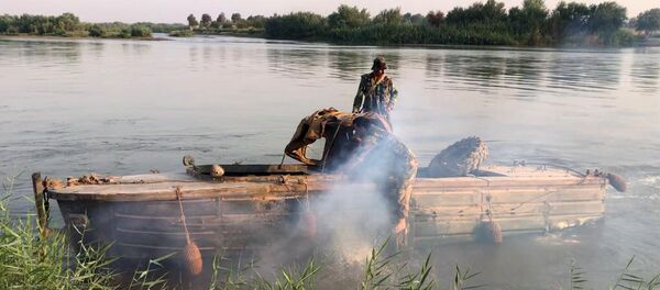 Сирийская армия форсировала реку Ефрат в районе Дейр-эз-Зора - Sputnik Afrique