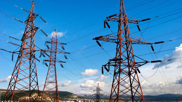 Высоковольтные электролинии вдоль трассы Симферополь-Севастополь - Sputnik Afrique