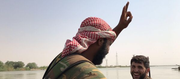 Сирийская армия форсировала реку Ефрат в районе Дейр-эз-Зора - Sputnik Afrique