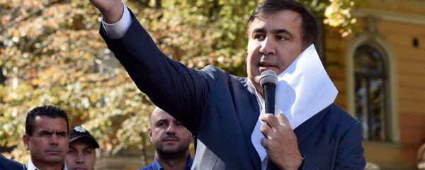 Michail Saakachvili lors d’un briefing devant le bâtiment de l’administration ukrainienne - Sputnik Afrique