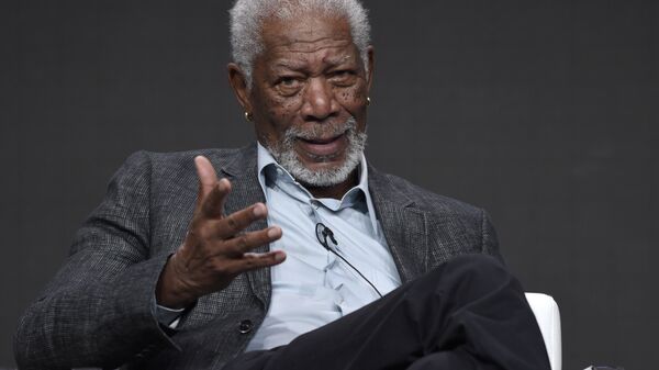 Morgan Freeman participates in The Story of Us With Morgan Freeman panel during the National Geographic Television Critics Association Summer Press Tour at the Beverly Hilton in Beverly Hills, Calif - Sputnik Afrique