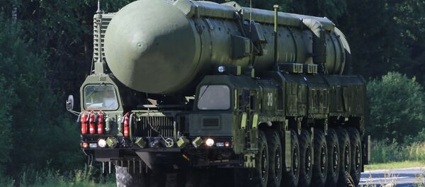 Sergei Shoigu inspects Teykovo Guards Missile Division and Yars land-based mobile missile system - Sputnik Afrique