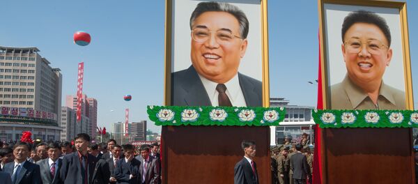Церемония открытия нового жилого комплекса на улице Рёмён в Пхеньяне - Sputnik Afrique
