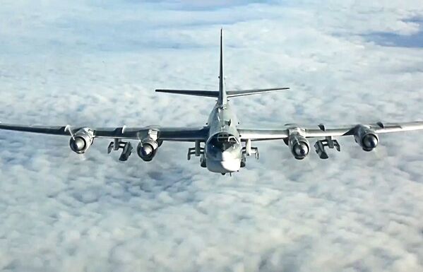 Les missiles de croisière Kh-101 frappent des cibles terroristes en Syrie - Sputnik Afrique