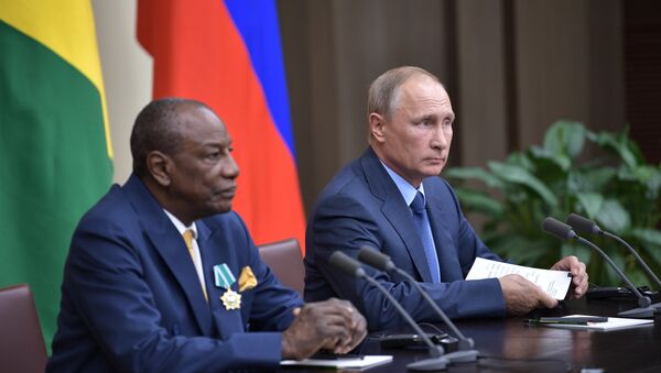 Alpha Condé et Vladimir Poutine - Sputnik Afrique