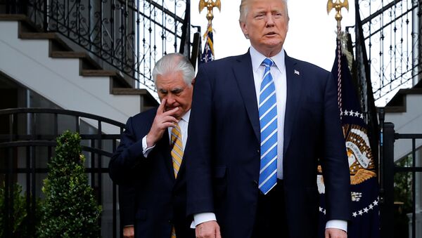 Le président US Donald Trump et le secrétaire d'Etat Rex Tillerson - Sputnik Afrique