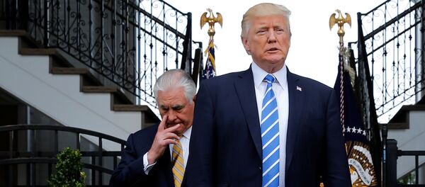 Le président US Donald Trump et le secrétaire d'Etat Rex Tillerson - Sputnik Afrique