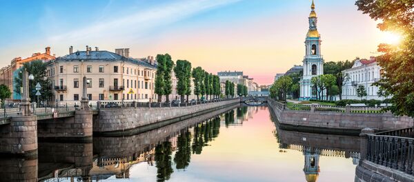 Пикалов мост и колокольня в Санкт-Петербурге - Sputnik Afrique