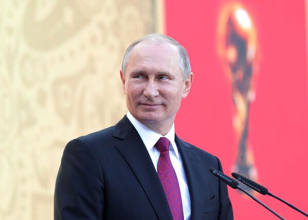 Vladimir Poutine fête ses 65 ans - Sputnik Afrique
