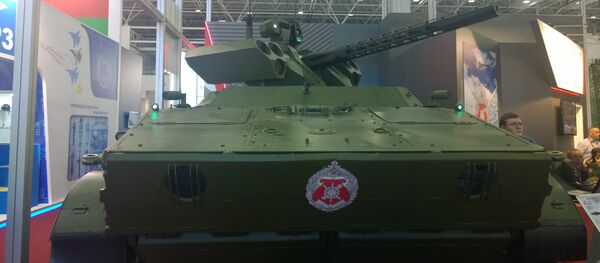 Le robot blindé russe Vikhr - Sputnik Afrique