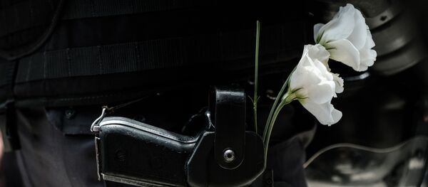 La fleur au fusil - Sputnik Afrique