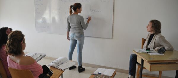 Урок русского языка в Институте иностранных языков Тишринского университета в Сирии - Sputnik Afrique