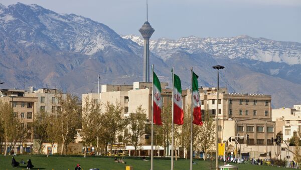 Вид на иранский город Тегеран - Sputnik Afrique