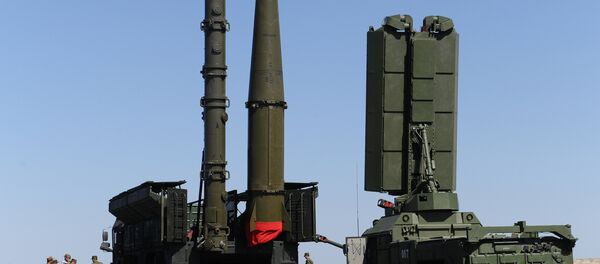 Un système de missiles sol-air S-400 Triumph - Sputnik Afrique