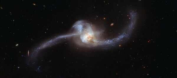 La collision entre deux galaxies La collision entre deux galaxies - Sputnik Afrique