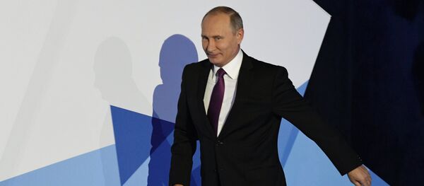 Президент РФ В. Путин принял участие в итоговой сессии Международного дискуссионного клуба Валдай - Sputnik Afrique