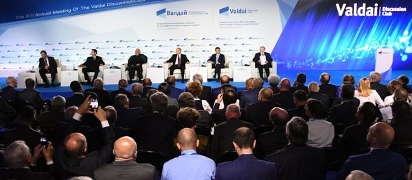 Президент РФ В. Путин принял участие в итоговой сессии Международного дискуссионного клуба Валдай - Sputnik Afrique