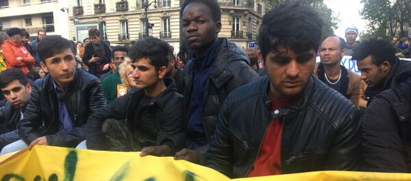 Manifestation des migrants à Paris - Sputnik Afrique