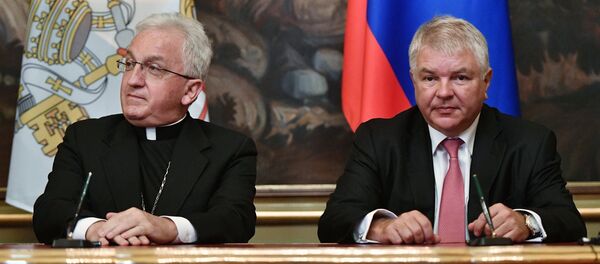 Встреча главы МИД РФ С. Лаврова с государственным секретарём Ватикана П. Паролином - Sputnik Afrique