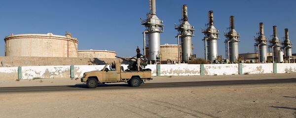 Un terminal de pétrole en Libye - Sputnik Afrique