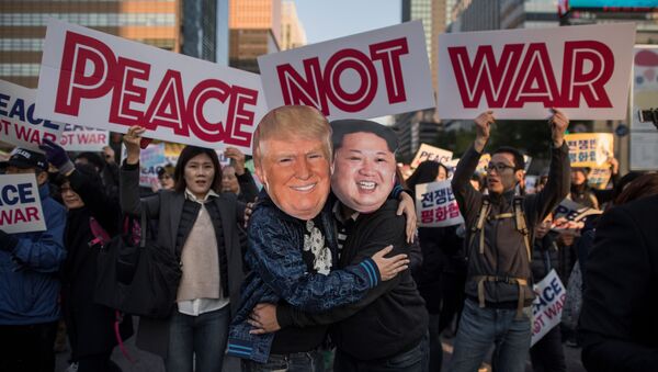 Des milliers de Sud-Coréens manifestent contre Trump et pour la paix à Séoul - Sputnik Afrique