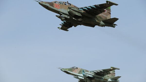 Des avions russes Su-25SM lors d'une répétition du Défilé de la Victoire - Sputnik Afrique