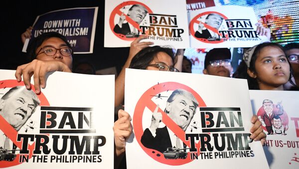 centaines de manifestants à Manille - Sputnik Afrique