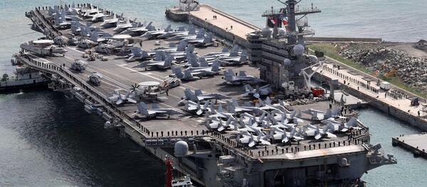 The USS Ronald Reagan aircraft carrier arrives in the South Korean port city of Busan on October 21, 2017 - Sputnik Afrique