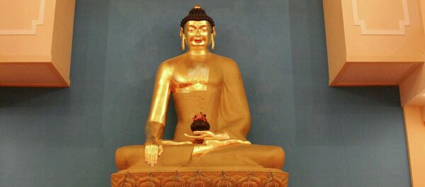 The statue of Buddha in a new temple in Elista - Sputnik Afrique
