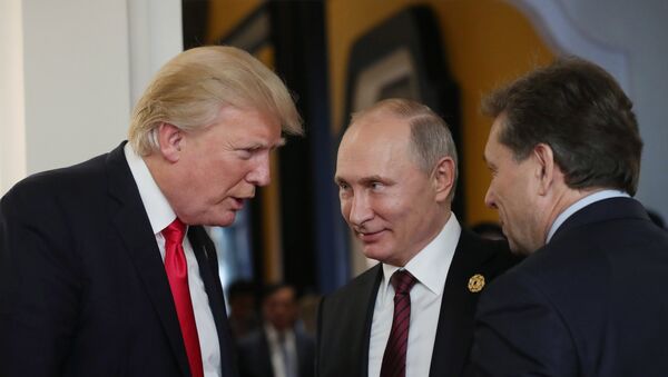 Donald Trump et Vladimir Poutine - Sputnik Afrique