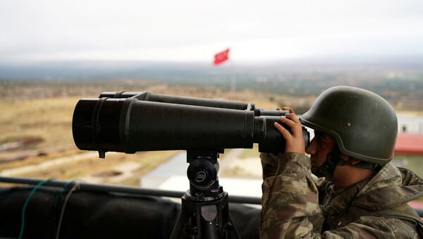 Un soldat turc à la frontière avec la Syrie - Sputnik Afrique