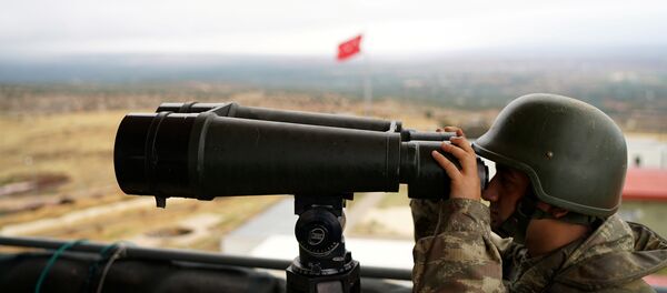 Un soldat turc à la frontière avec la Syrie - Sputnik Afrique