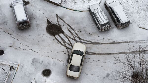 La pluie glacée tombée sur le sud de la Russie joue des tours aux conducteurs (image d'illustration) - Sputnik Afrique