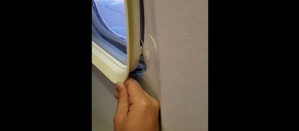 Quand les prix sont si bas que les passagers doivent refixer leur hublot - Sputnik Afrique