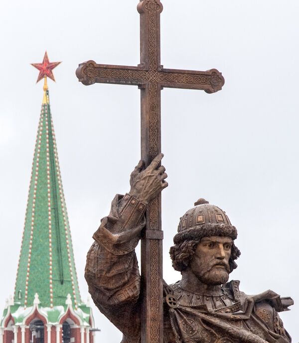 Le monument au grand-prince Vladimir à Moscou Le monument au grand-prince Vladimir à Moscou - Sputnik Afrique