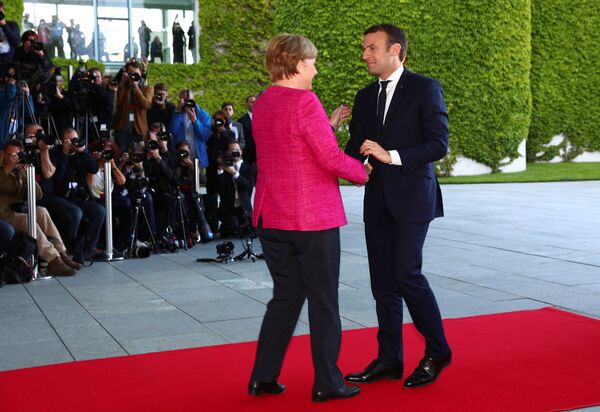 Emmanuel Macron s'engage dans la voie du renforcement de l’intégration européenne - Sputnik Afrique