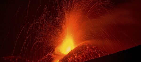 Une éruption volcanique Une éruption volcanique - Sputnik Afrique