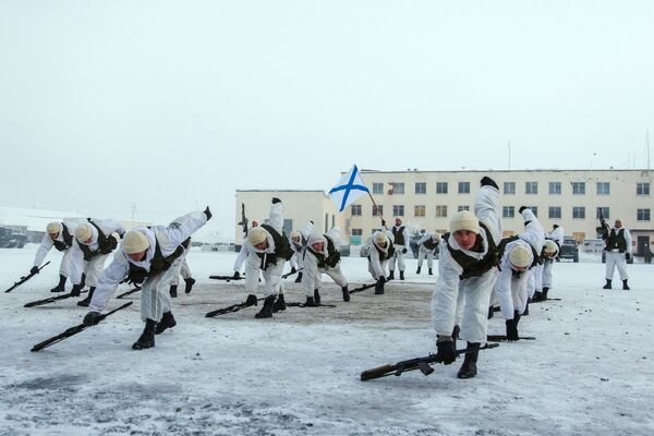 La formation des fusiliers marins de la Flotte du Nord dans la région de Mourmansk - Sputnik Afrique