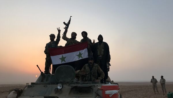 Les militaires syriens près d'Abou Kamal - Sputnik Afrique