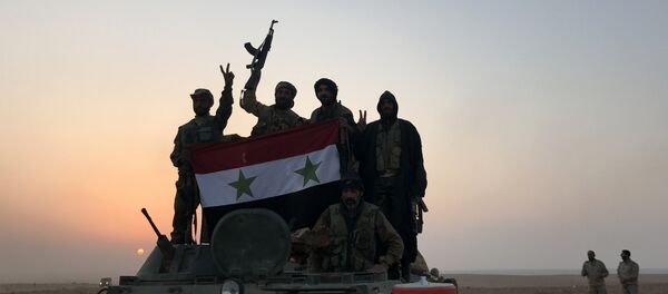 Les militaires syriens près d'Abou Kamal - Sputnik Afrique