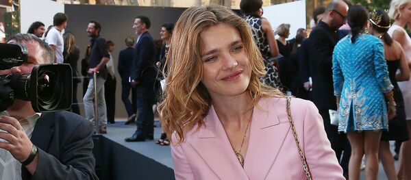 Показ модного дома Dior на Красной площади - Sputnik Afrique