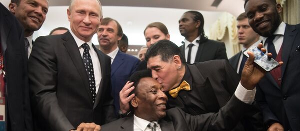 Президент РФ В. Путин принял участие в финальной жеребьёвке ЧМ по футболу ФИФА 2018 в России - Sputnik Afrique