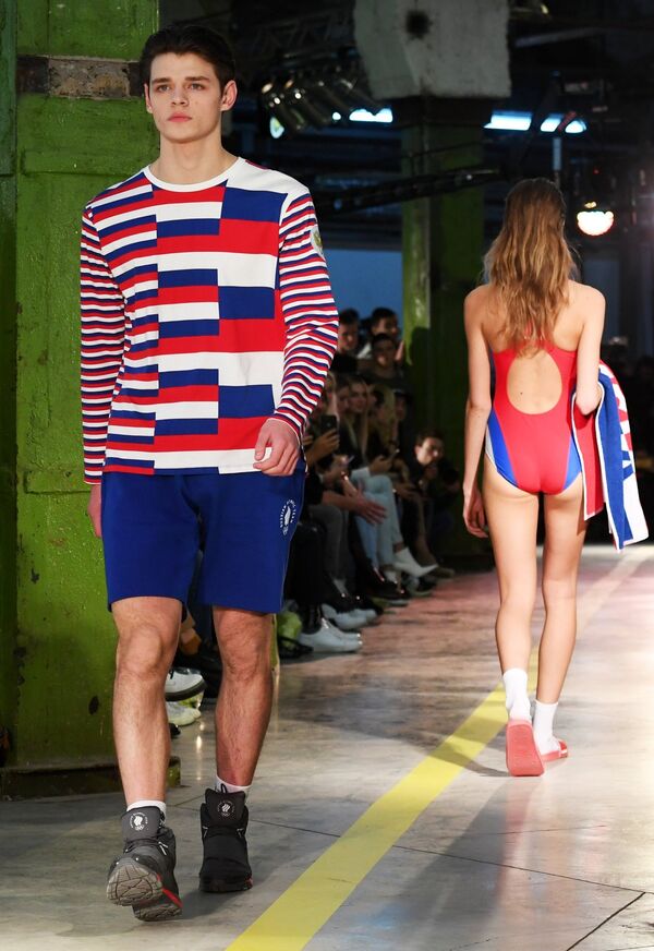 Présentation du kit olympique russe à Moscou - Sputnik Afrique